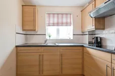 Goodes Court, Royston