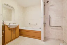 Goodes Court, Royston