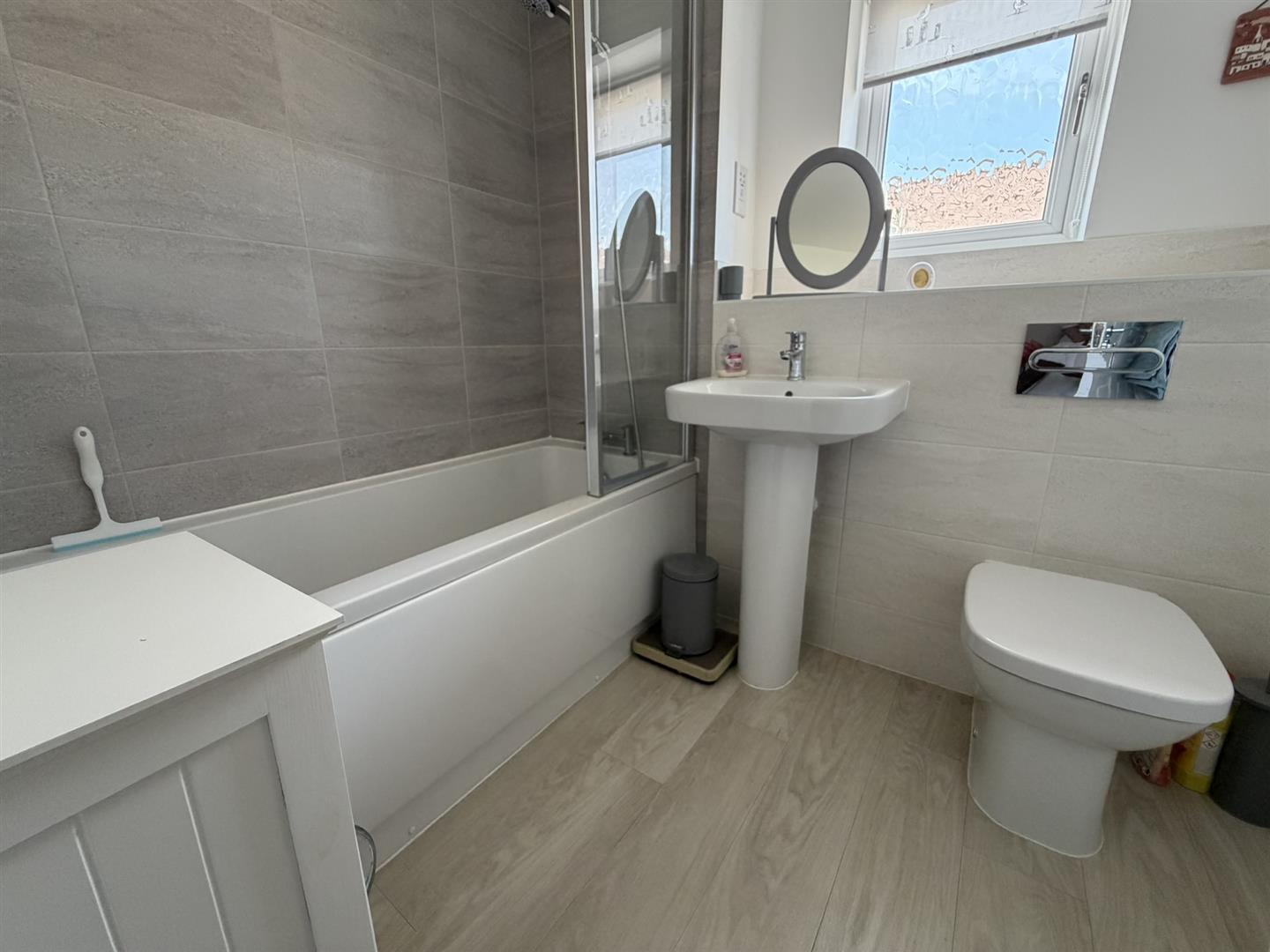 Luffield Close, Daventry Image 18
