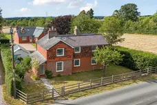 Bloomfieldhatch Lane, Grazeley, RG7 photo 1