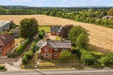 Bloomfieldhatch Lane, Grazeley, RG7 photo 4
