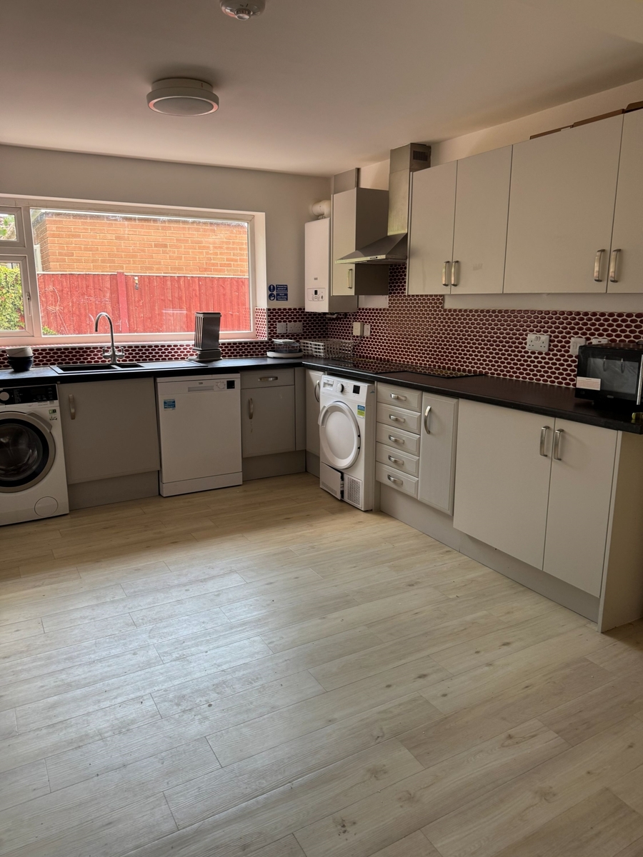 11 Room 1, Aldrin Way, Coventry Image 8