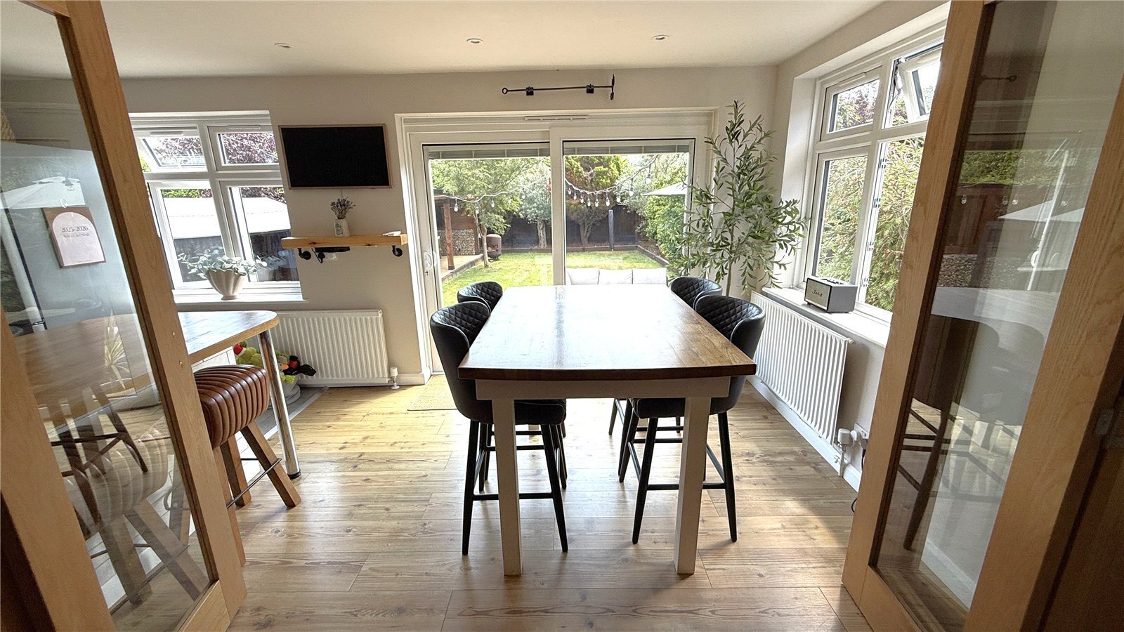 Oxford Road, Stanford-le-Hope, Essex, SS17 Image 8