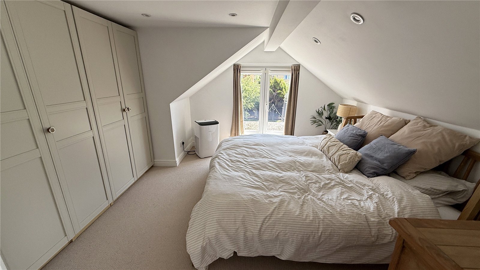Oxford Road, Stanford-le-Hope, Essex, SS17 Image 19