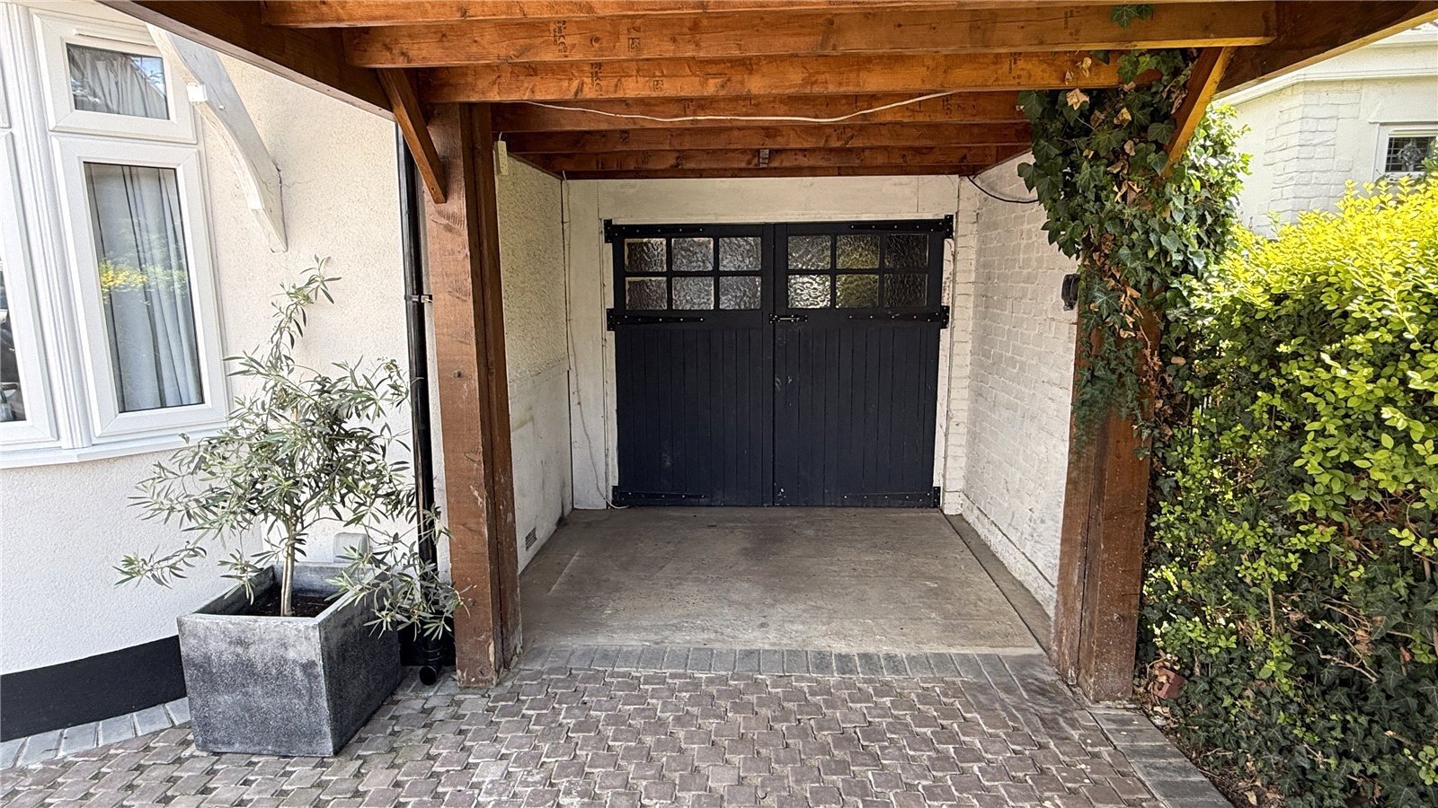 Oxford Road, Stanford-le-Hope, Essex, SS17 Image 21