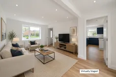 Douglas Road, Esher, KT10 photo 2