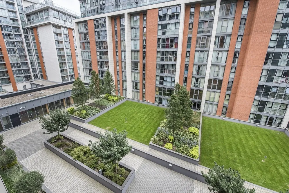 Seagull Lane, E16 photo 2