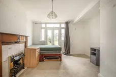 Waverley Avenue, Whitton, TW2 photo 3