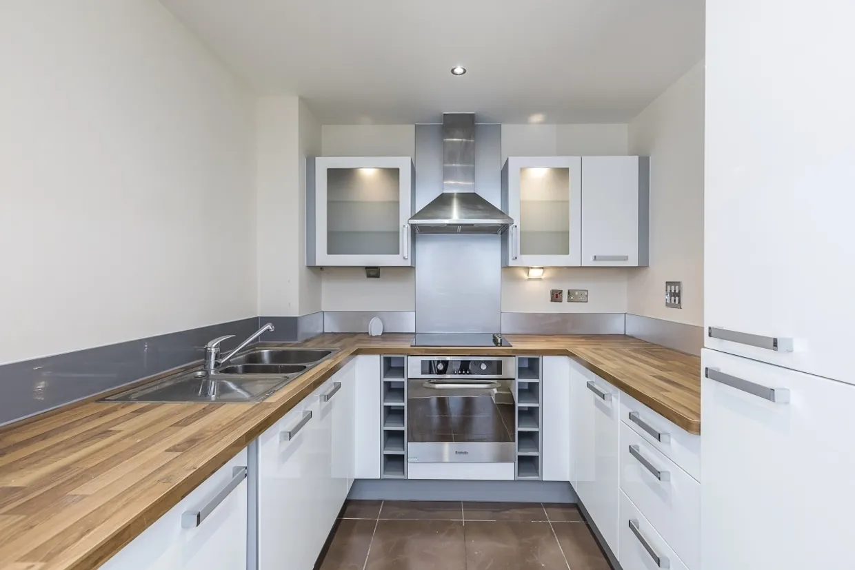 Seagull Lane, E16 photo 5