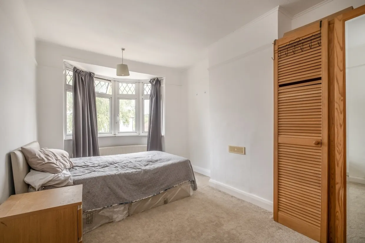 Waverley Avenue, Whitton, TW2 photo 7