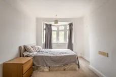 Waverley Avenue, Whitton, TW2 photo 8