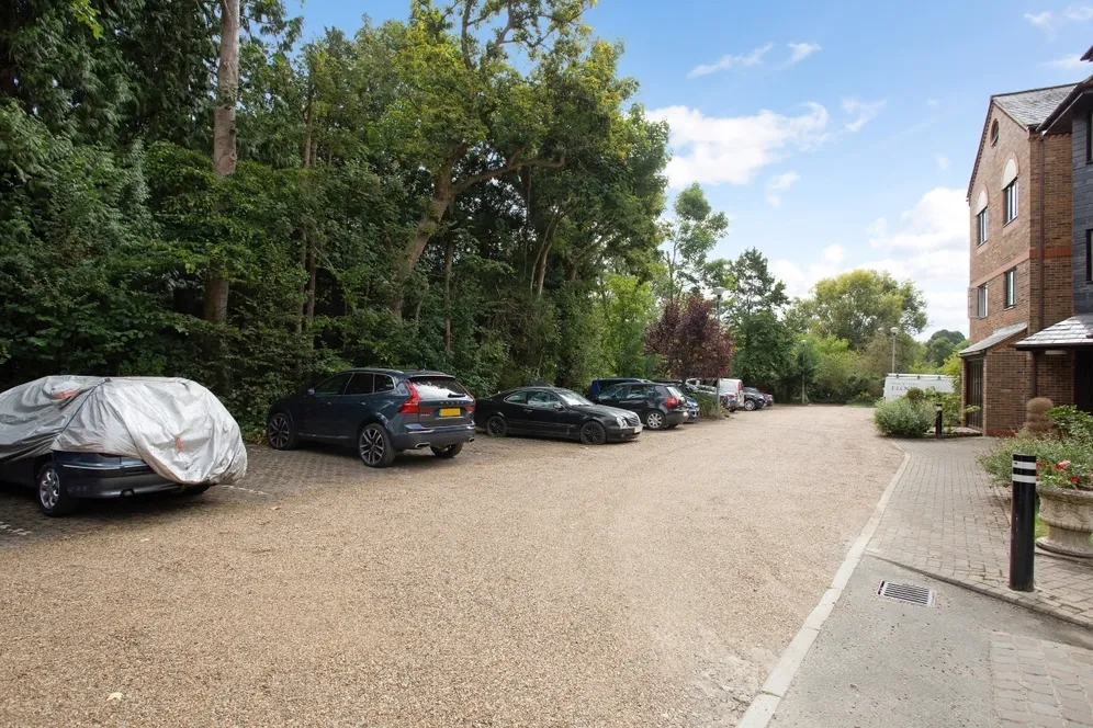 Abbey Mill Lane St. Albans AL3 photo 21
