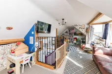 Foxhill, Axminster
