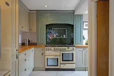 Hilltop Lane, Caterham, CR3 photo 7