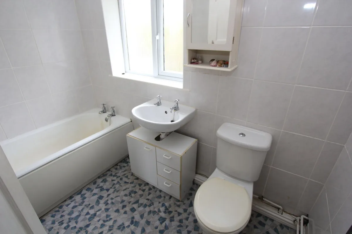 Fitzhamon Avenue, Llantwit Major, CF61