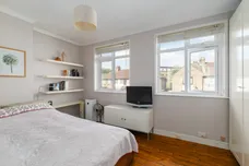 Hesperus Crescent, London, E14 photo 5
