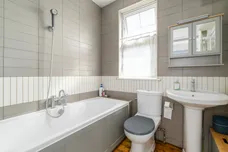 Hesperus Crescent, London, E14 photo 6