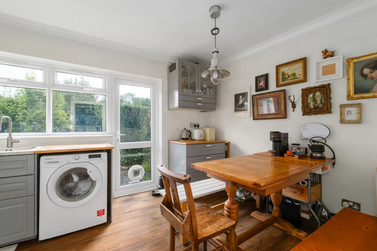 Hesperus Crescent, London, E14 photo 11
