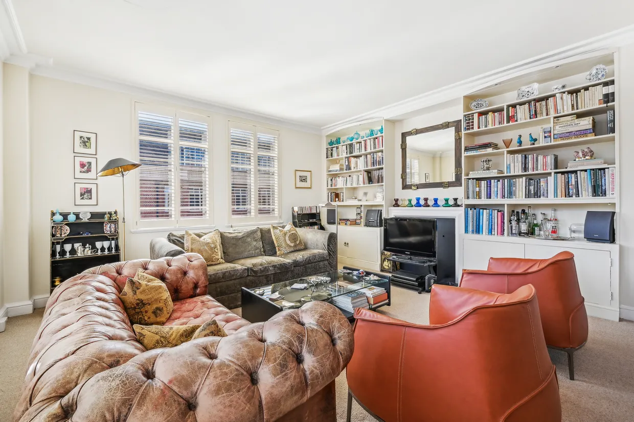 Oakwood Court, London, W14 photo 4