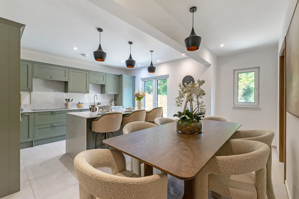 Birch House, Loxford Road, Caterham, CR3 photo 2