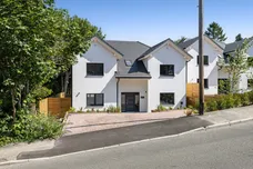 Birch House, Loxford Road, Caterham, CR3 photo 1
