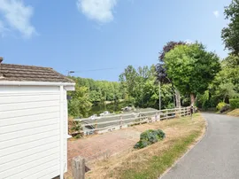 River View, Shillingford Hill, Wallingford thumb 3