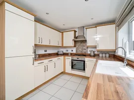 Richmond Lane, Kingswood, Hull thumb 3
