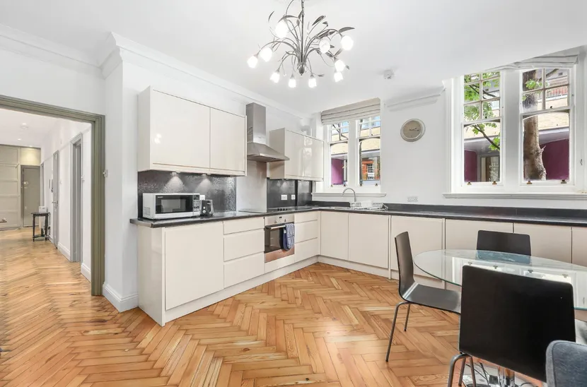 Clerkenwell Road, EC1M