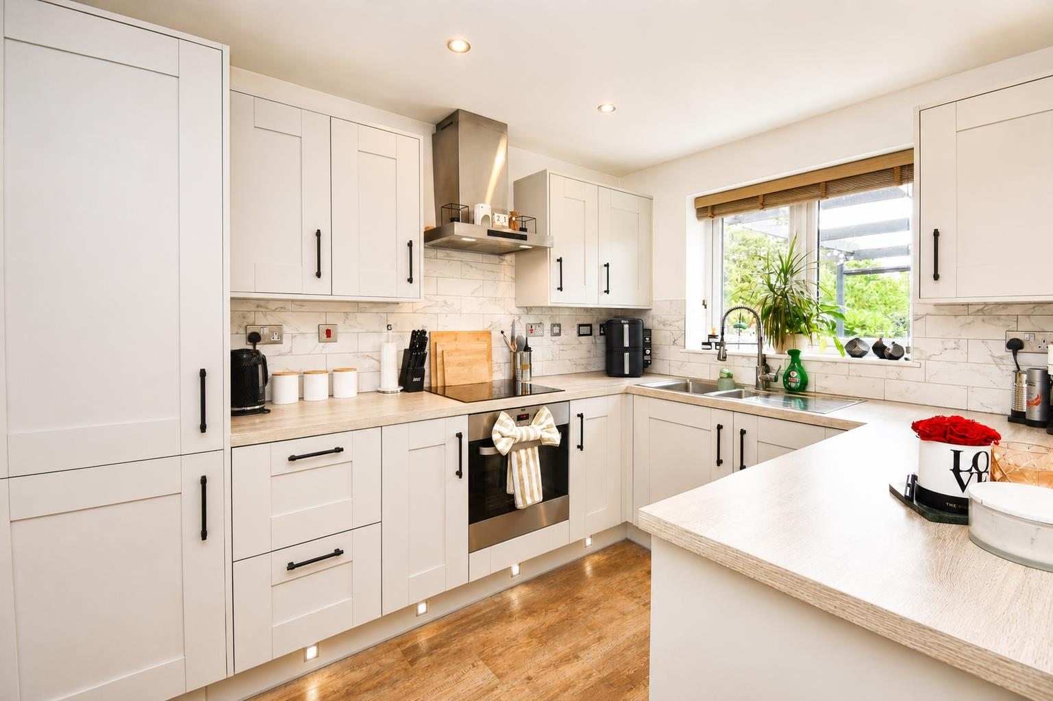 Cape Drive, Anlaby, Hull Image 10