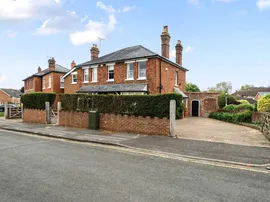 The Crescent, Maidenhead photo