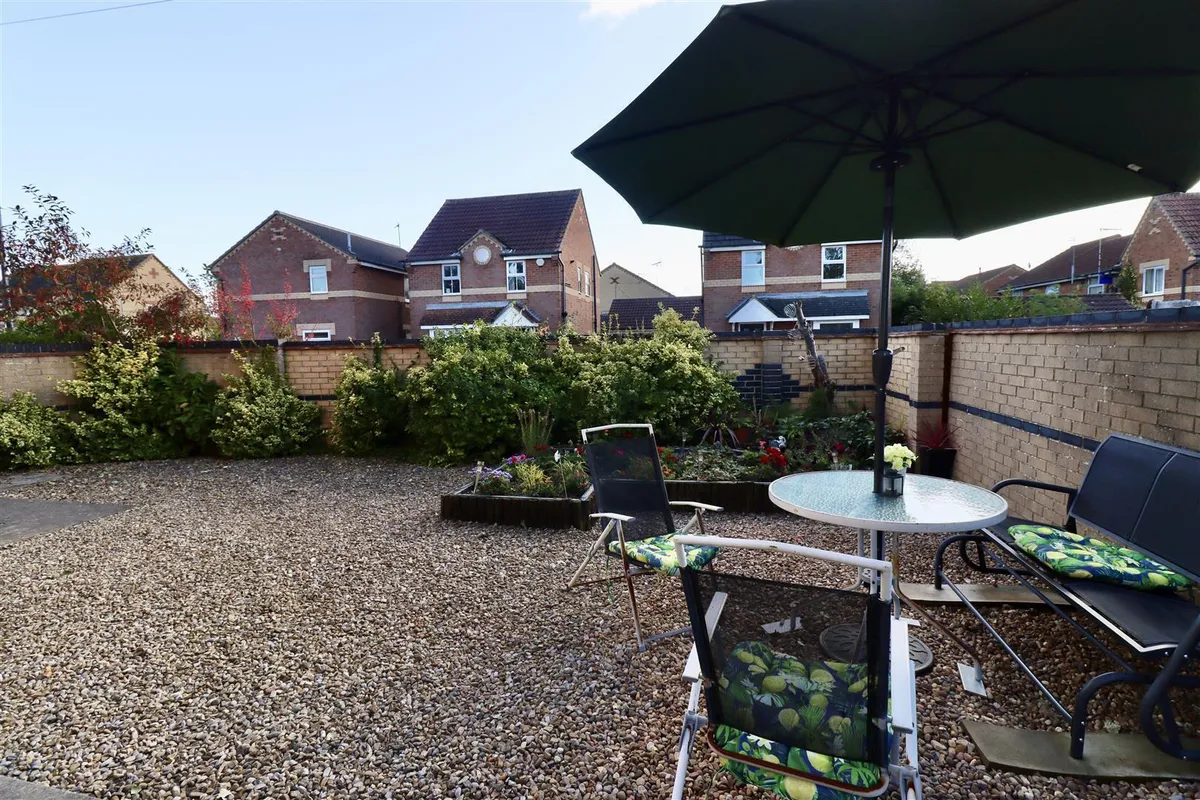 Blackburn Avenue, Brough