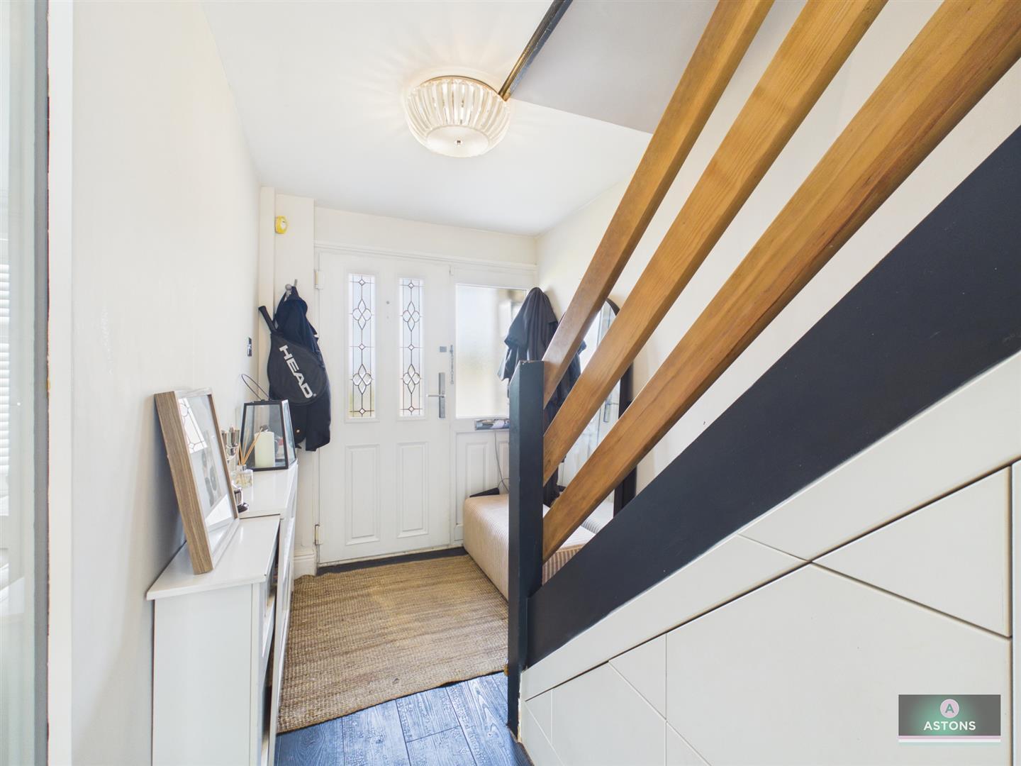 Woburn Road, Gossops Green Image 10
