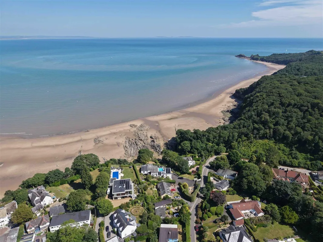 The Glen, Saundersfoot