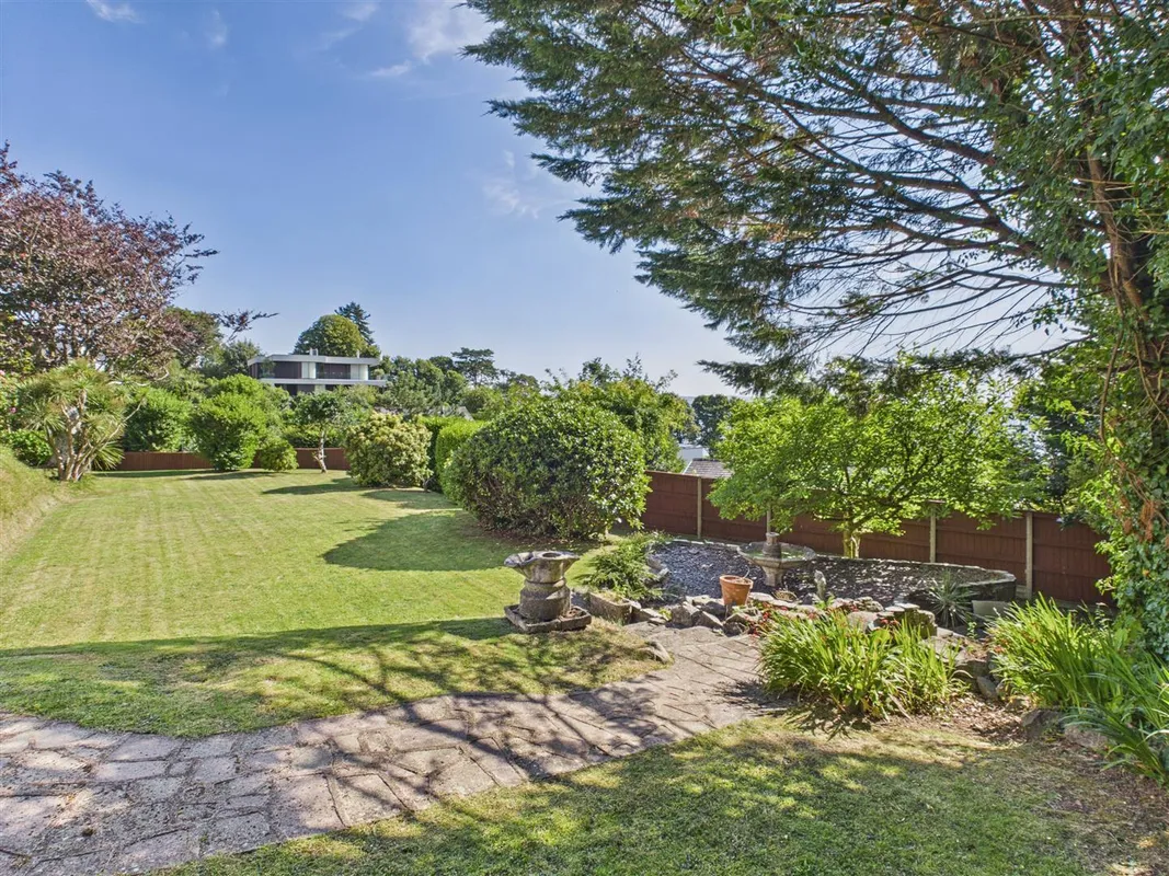 The Glen, Saundersfoot