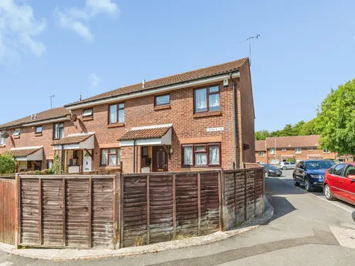 Seven Acre Close, St. Leonards-On-Seaphoto