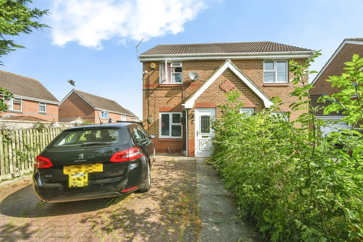 Bergman Close, Swindon