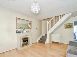Bergman Close, Swindon thumb 3