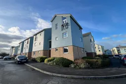 Follager Road, Rugby, CV21