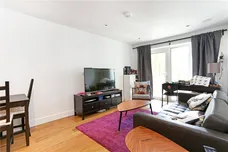 Longfield Avenue, Ealing, W5 photo 3