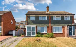 Rashleigh Avenue, Plympton, Devon, PL7 photo