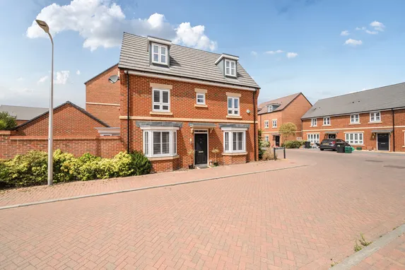 Fairstone, Newbury, RG14