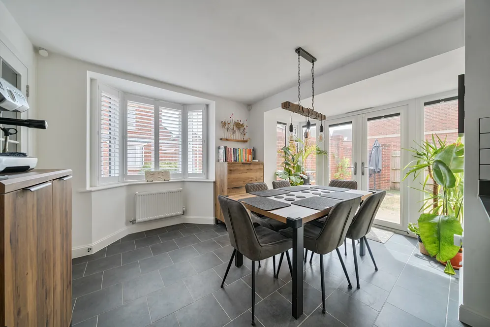 Fairstone, Newbury, RG14 photo 5