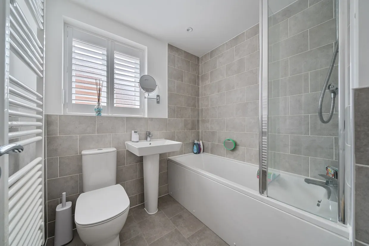Fairstone, Newbury, RG14 photo 11