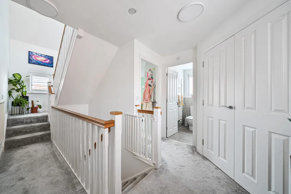 Fairstone, Newbury, RG14 photo 14