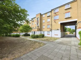 Dads Wood, Harlow photo