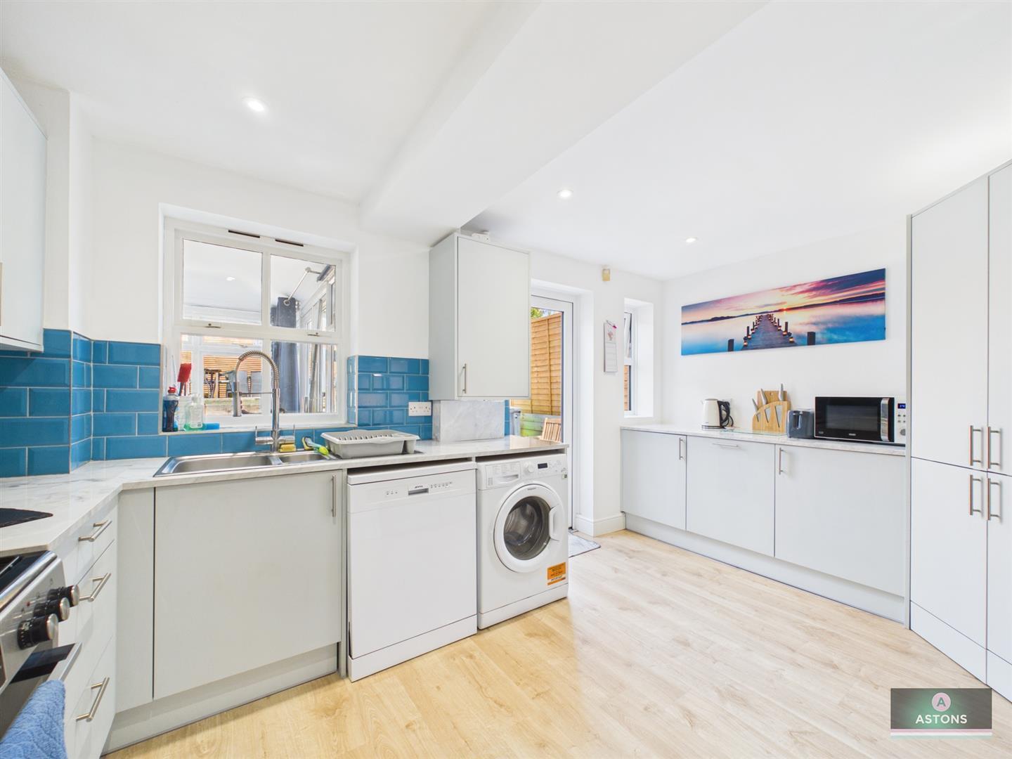 Milborne Road, Maidenbower, Crawley Image 4