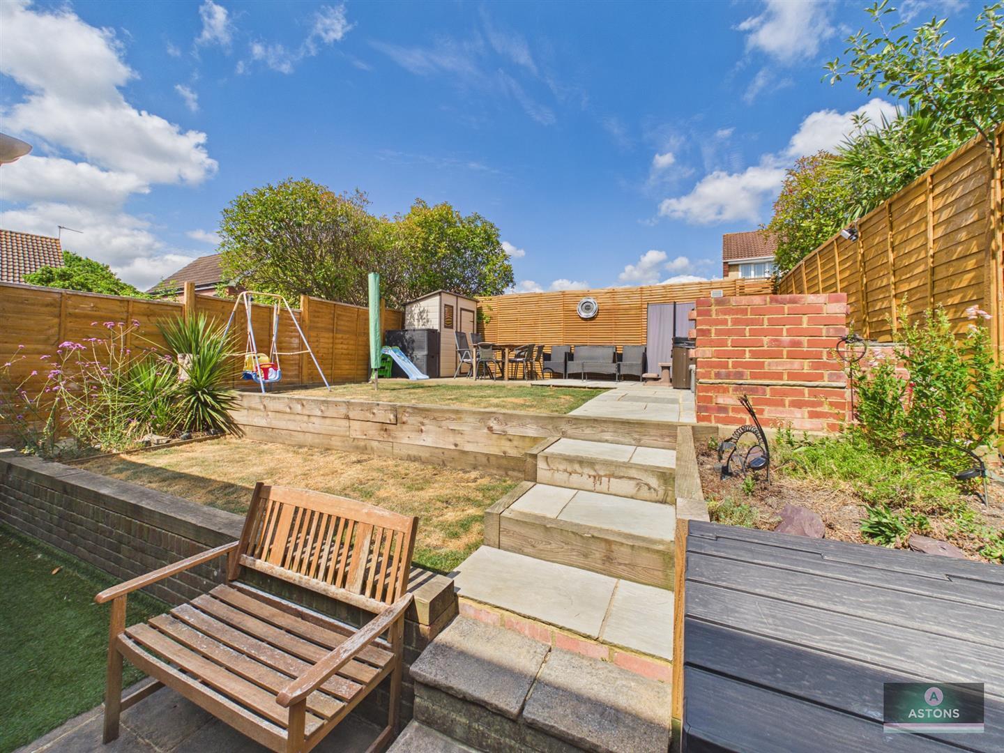 Milborne Road, Maidenbower, Crawley Image 5