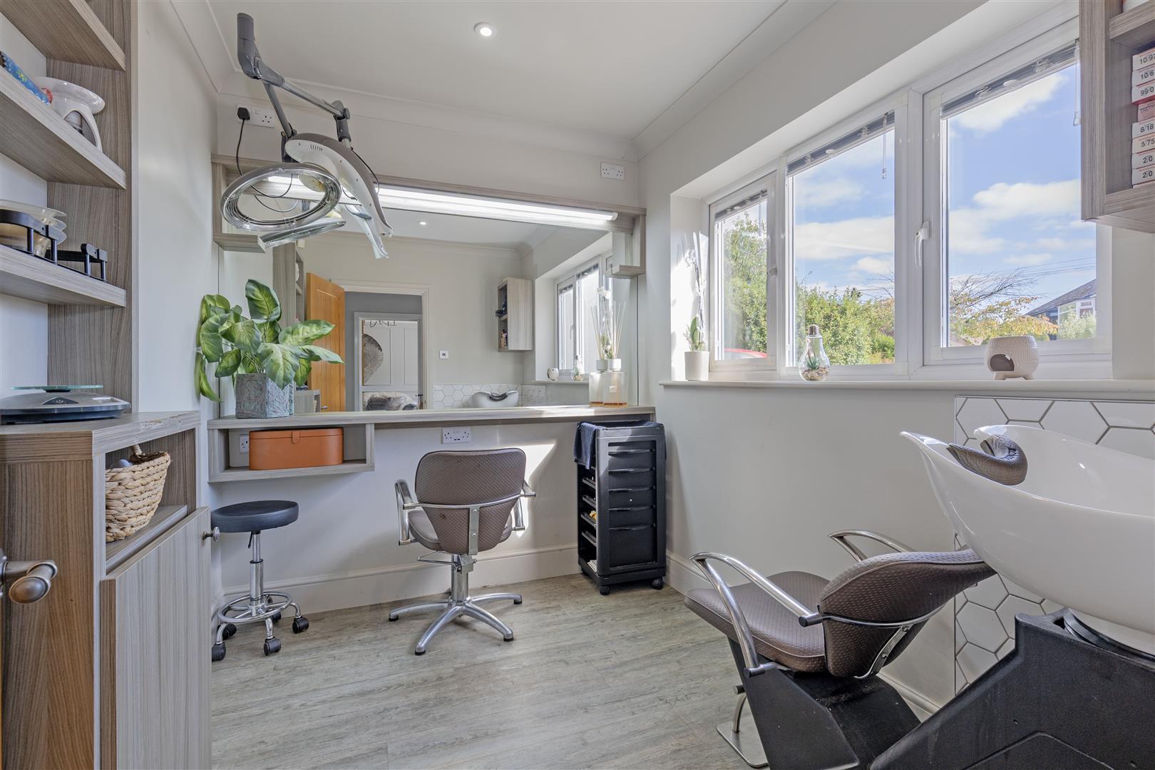 Longford Crescent, Sheffield Image 9