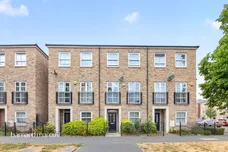 Lovegrove Way, London