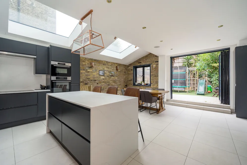 Fernhead Road, London, W9 photo 3